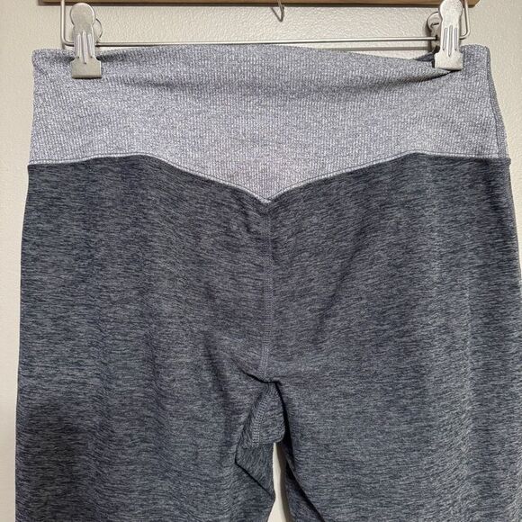 All Yoga Goddess leggings gray size large - Picture 7 of 8